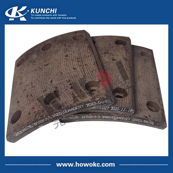 Sinotruk HOWO 6 Holes Brake Lining WG9100440027